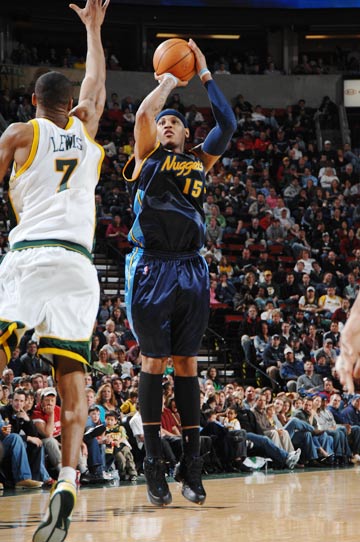 媒体关注与 媒体关注与