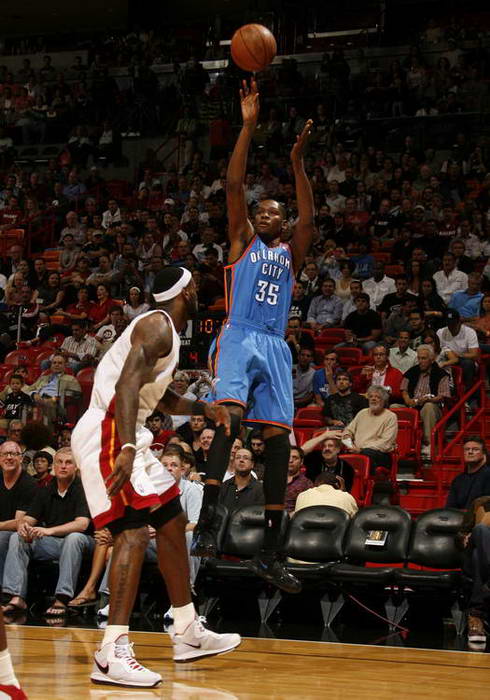 无球急停与 无球急停与